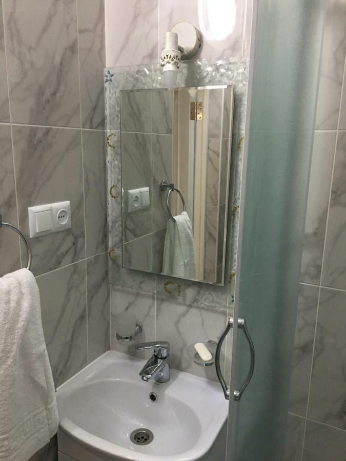Hostel - Guest House Meyman الماتي المظهر الخارجي الصورة