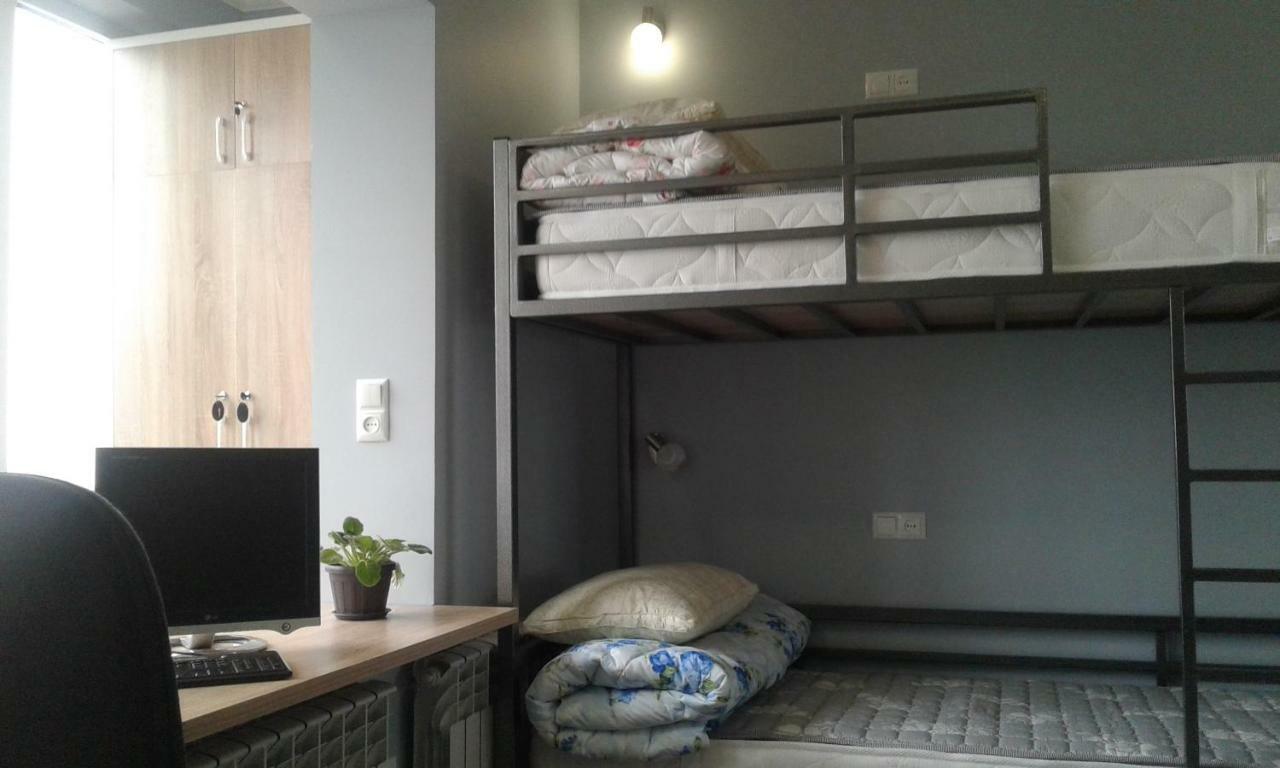 Hostel - Guest House Meyman الماتي المظهر الخارجي الصورة